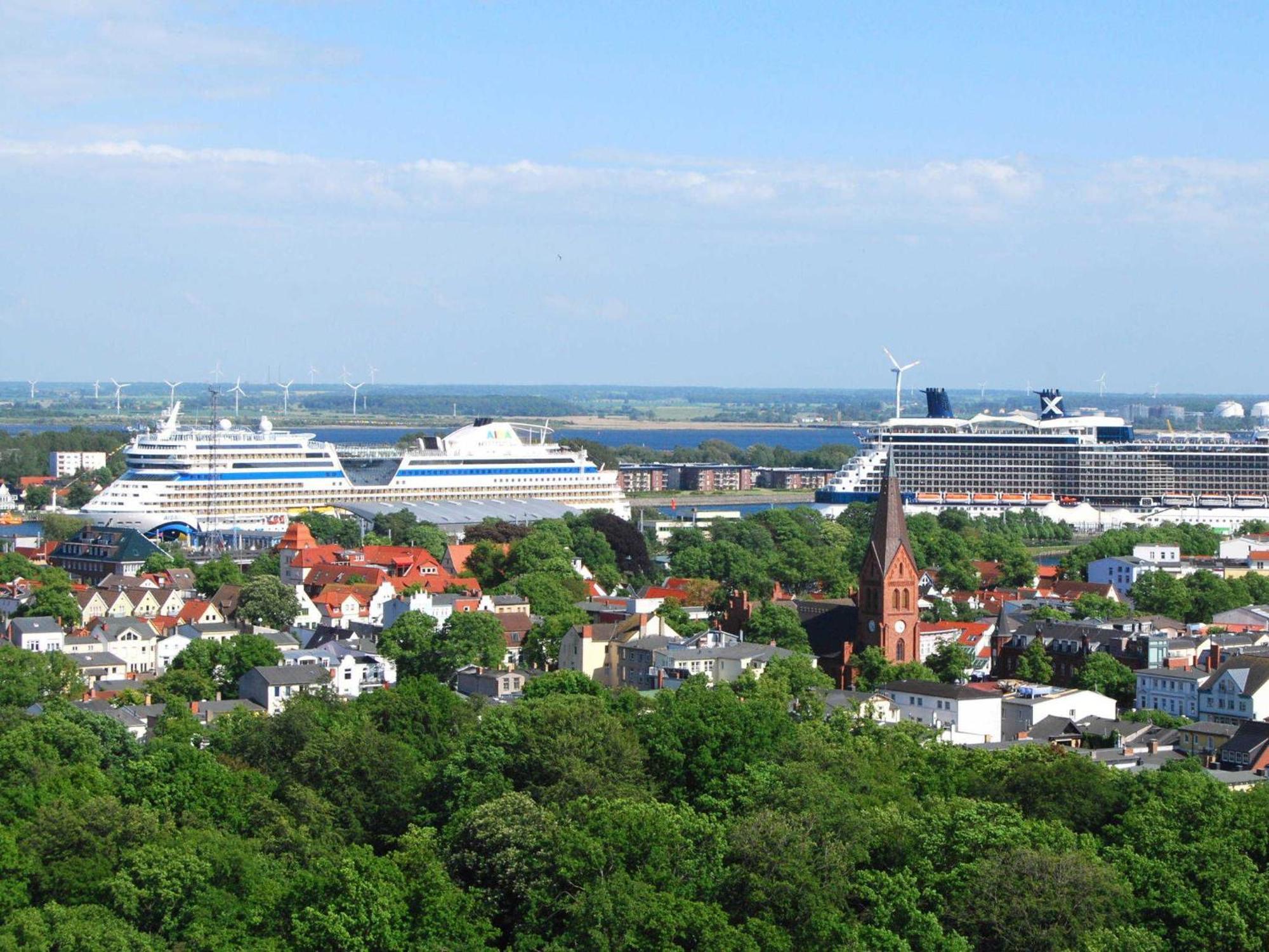 Ferienwohnung Warnemuende Am Kurpark Rostock Bagian luar foto