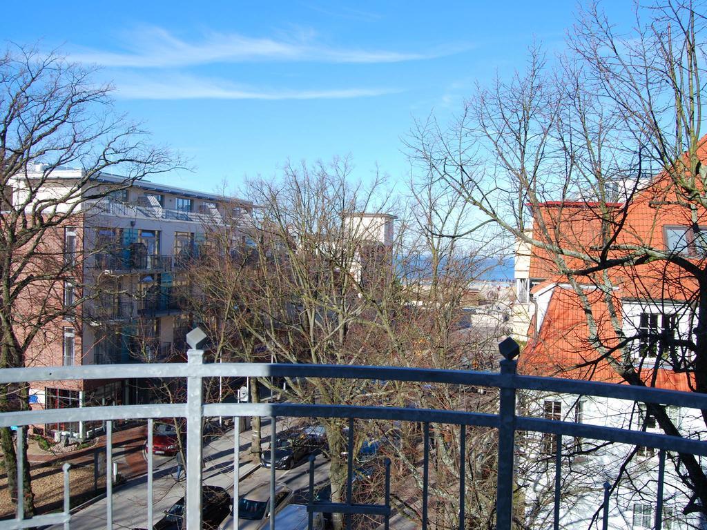 Ferienwohnung Warnemuende Am Kurpark Rostock Ruang foto